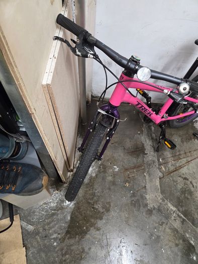 Kids trek mountain bike
