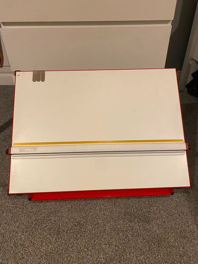 tech graphics drawing table