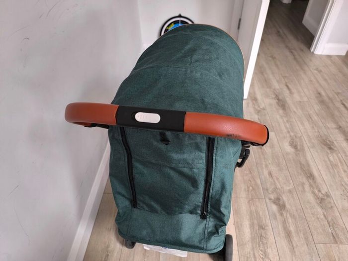 Lejoux travel stroller green and gold