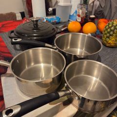 cooking pots