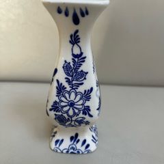 Hand painted Delft bluecolour mini vase