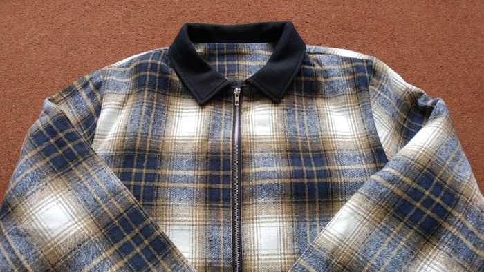 Check pattern zip-up jacket