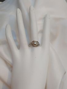 18k White Gold & Diamond Ring