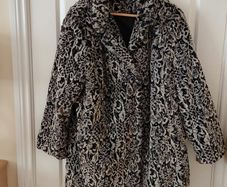 Barbara Lebek Ladies coat Size UK 22
