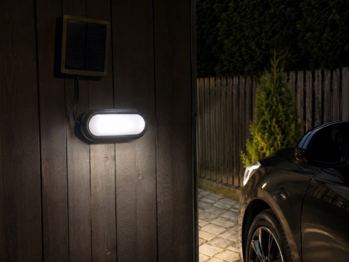 Garden Bright Solar Shed Light 24 LED