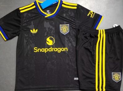 Man united away kid sizes season 25/26