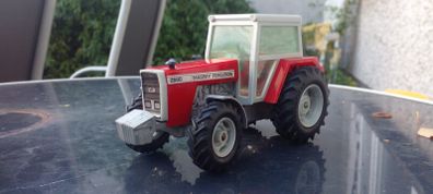 britains MF 2680 model