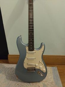 Fender Strat Mex (read description)