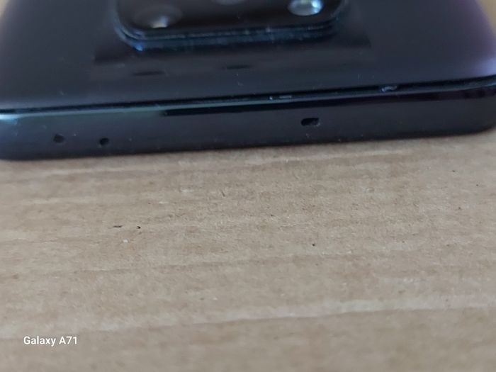 6 Mobile Phones for parts or repair, not powering on