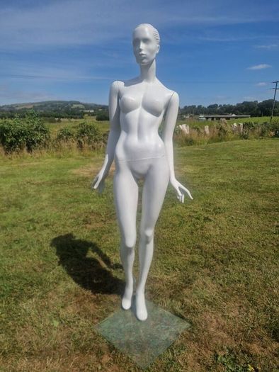 Female Mannequin
