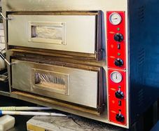 Professional Pizza Oven Double Deck 8 pizza 12" in one go. 3 phase electric.