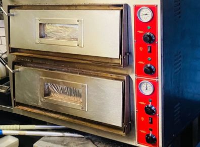 Professional Pizza Oven Double Deck 8 pizza 12" in one go. 3 phase electric.