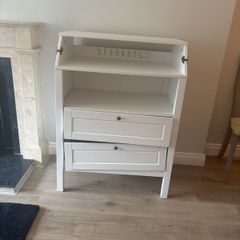 baby changing table