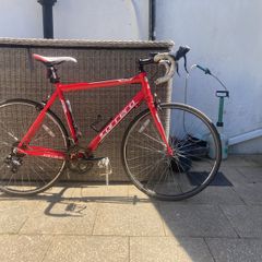 Carrera Zelos Mens 21' (53cm) Road bike for sale.