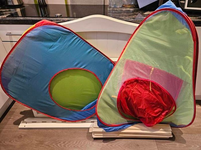 pop up tents