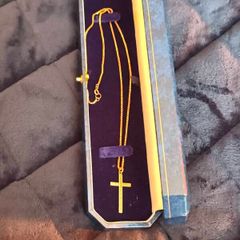 9ct gold cross and chain