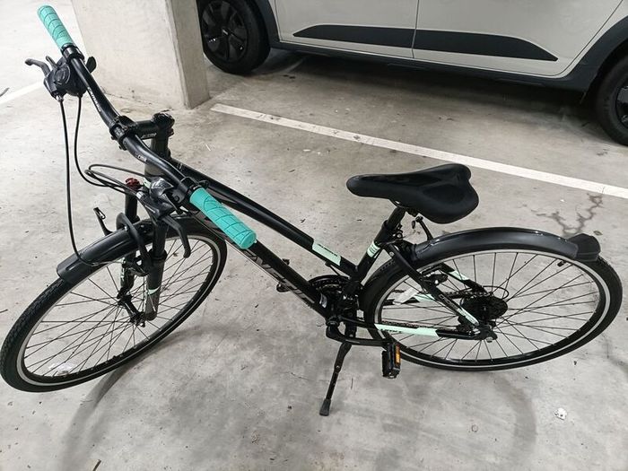 ladies bike as new size M