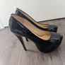 Women's Size 6 Heels Brand New Image 3