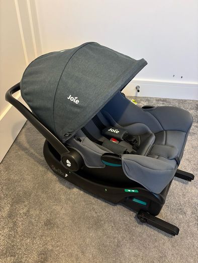 car seat with iso fix