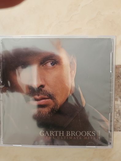 Garth Brooks 2CD + DVD  - The Ultimate Hits  (NEW)