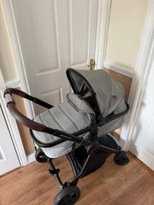 Babylo Panorama XTi 2 in 1 Travel System Bundle (Excellent Condition)