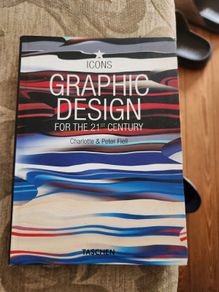 Graphic Design. Icons. By Charlotte &peter Fiell. First Edition Paperback In Good Condition
