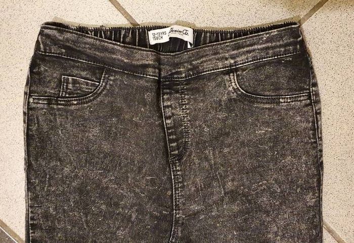 Age 10 - A Pair of Grey Marbled Jeggings - Read Carefully