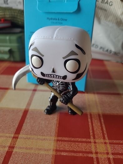Fortnite Skull Trooper Funko POP Vinyl Figure