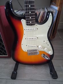 Fender Made in Japan Traditional ii  60s Stratocaster