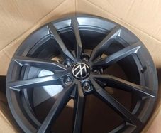 Genuine 18" Pretoria Alloy Wheels