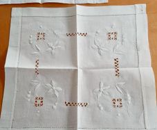 Antique linen mats