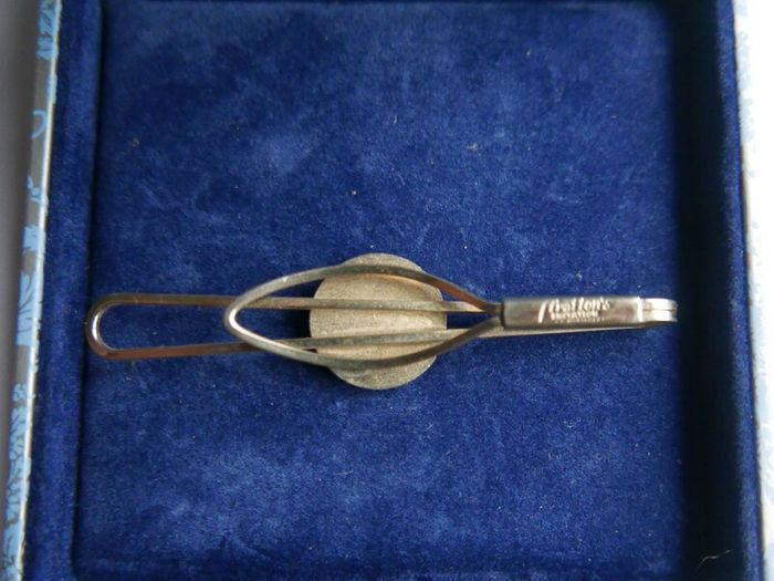 Vintage  Nippy Clip Football Ball Gents Tie Bar Clip