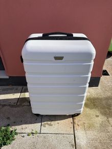 Free Luggage for fixing