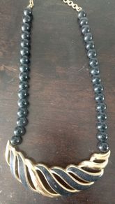 1980s bead necklace