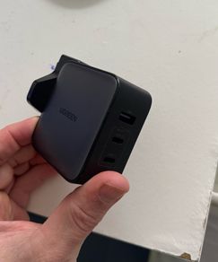Ugreen 65W GAN charger