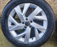 Genuine 18" Volkswagen Alloy Wheels and Tyres