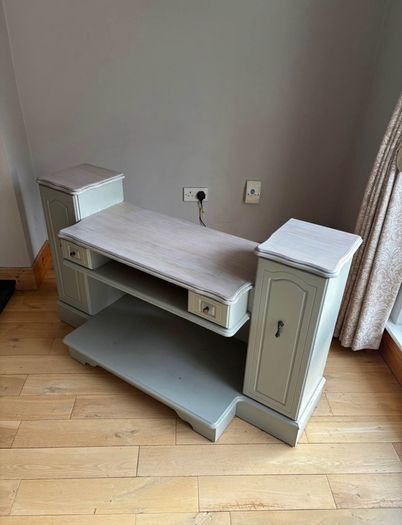 Solid Mahogany Tv Unit