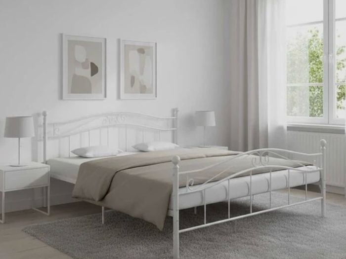 Beautiful White Metal Design Bed Super King not Double