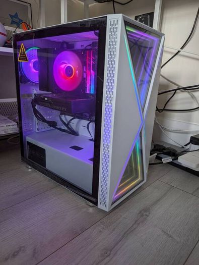 Ryzen 5 5600 / RTX 5060 Gaming PC