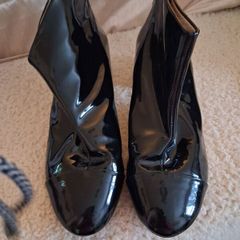 Ladies boots