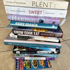 Cookbooks 3EUR each or all for 30EUR