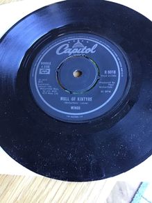 Paul McCartney vinyl single - Mull of Kintyre