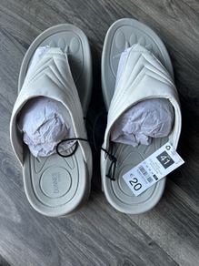 White Flipflops