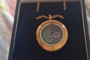 Floating glass pendant