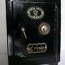 Vintage 1950s Crown Miniature Safe Tin Plate Coin Bank Made In Japan Image 2