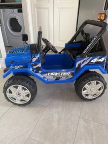 Electric jeep