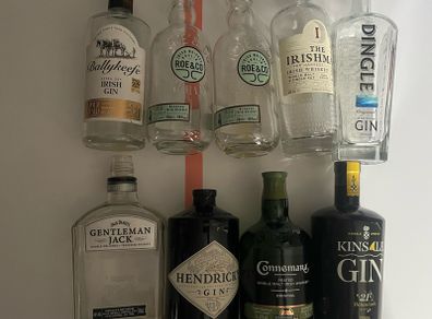 Decorative or collectible empty bottles vodka  whisky, gin, Irish whiskey Connemara whiskey Jameson powers ballantines Johnnie walkers TEELING disaronno Irishman Hennessy Drumshanbo Gunpowder Irish Gin vodka whiskey empty Bottle  Jack Daniels Bombay sapph