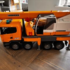 Toy Crane - Bruder Scania Liebherr Crane