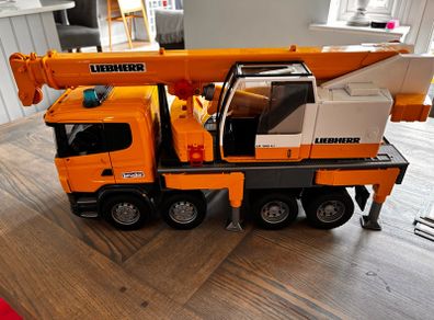Toy Crane - Bruder Scania Liebherr Crane