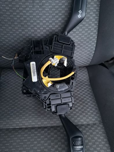 ford focus 05-11 under steering wheel tape,switches,plugs/all incl.